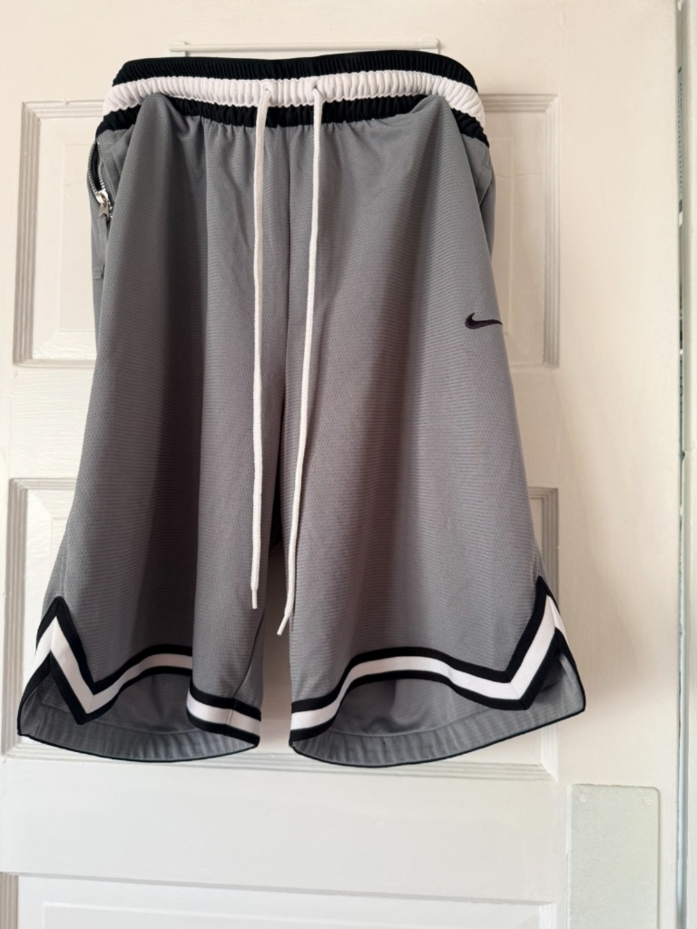 Nike men’s athletic shorts size M